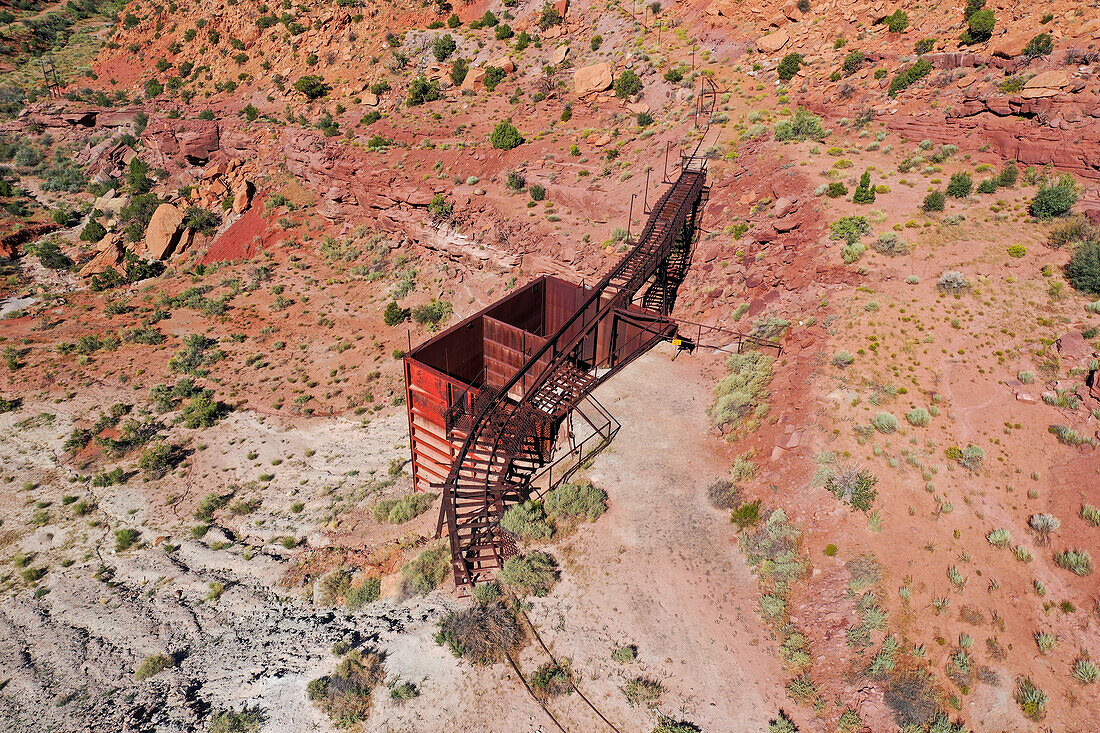 Der Erzbehälter der stillgelegten Mi Vida Mine im Steen Canyon bei La Sal, Utah. Ort des ersten großen Uranabbaus in den USA.