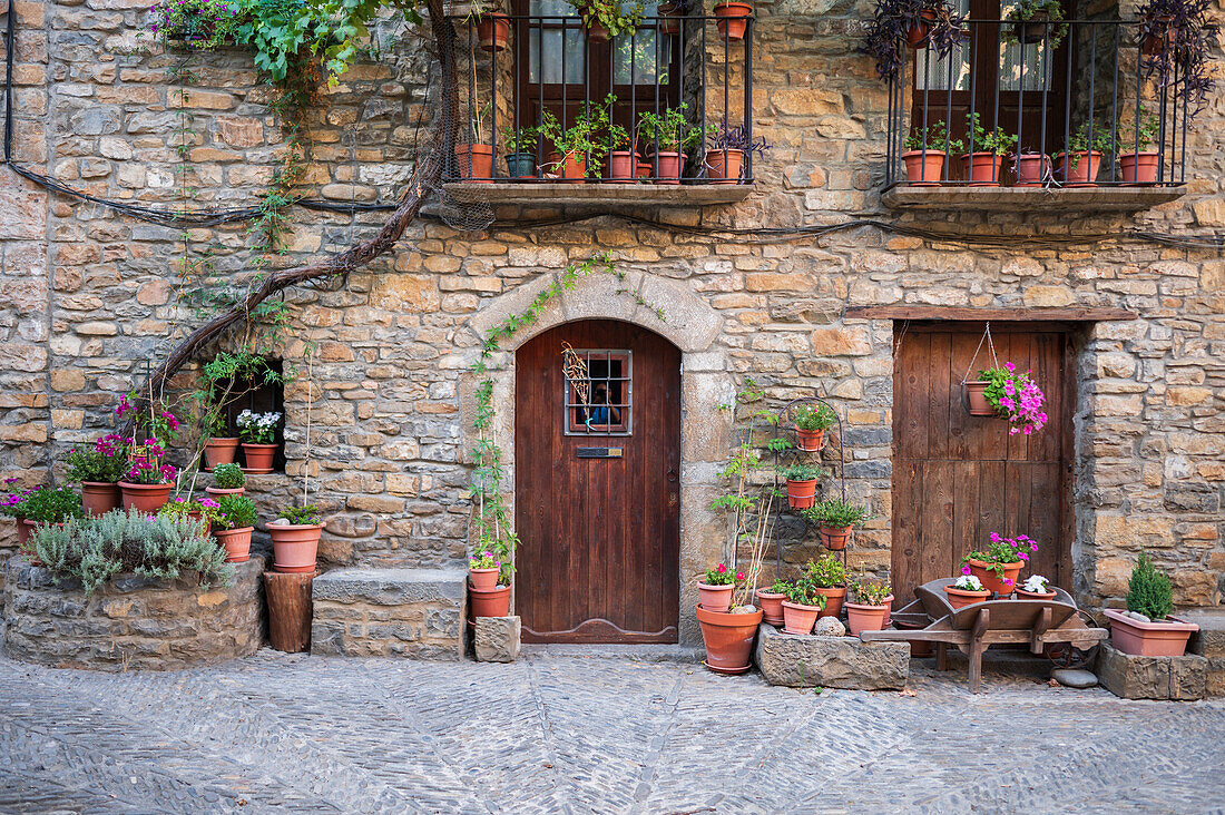 Ainsa, one of the most beautiful villages in Spain, was the capital of the old Kingdom of Sobrarbe, and was later incorporated into the Kingdom of Aragon in the 11th century, constitutes a magnificent example of medieval urban development\n