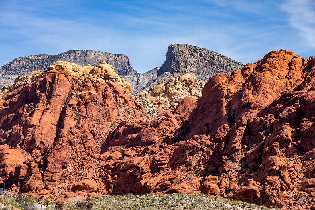 USA, Nevada, Las Vegas, Rock formations in Red Rock Canyon National Conservation Area\n
