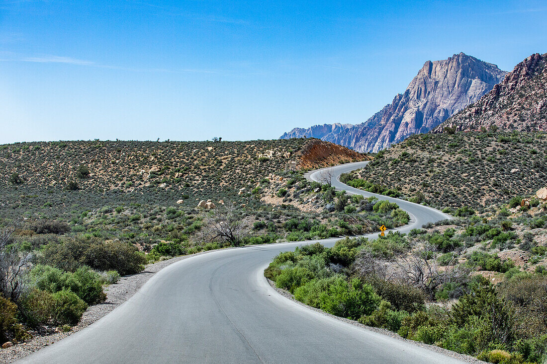 USA, Nevada, Las Vegas, Loop road through Red Rock Canyon National Conservation Area\n