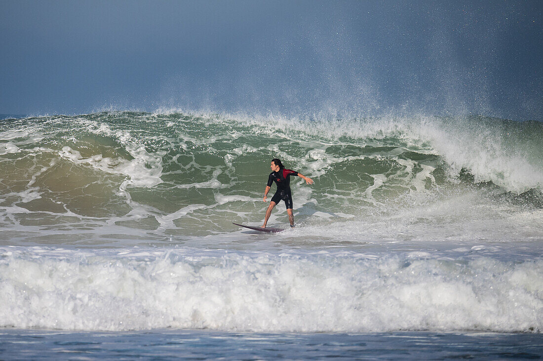 Quiksilver Festival celebrated in Capbreton, Hossegor and Seignosse, with 20 of the best surfers in the world hand-picked by Jeremy Flores to compete in south west of France.\n