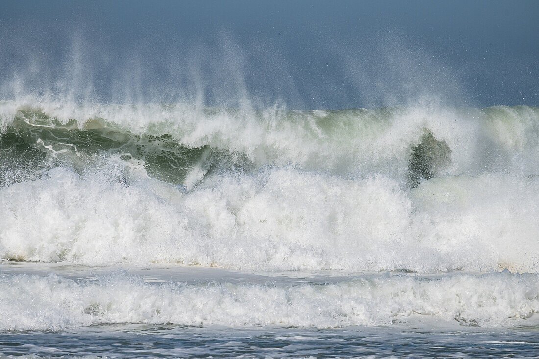 Quiksilver Festival celebrated in Capbreton, Hossegor and Seignosse, with 20 of the best surfers in the world hand-picked by Jeremy Flores to compete in south west of France.\n