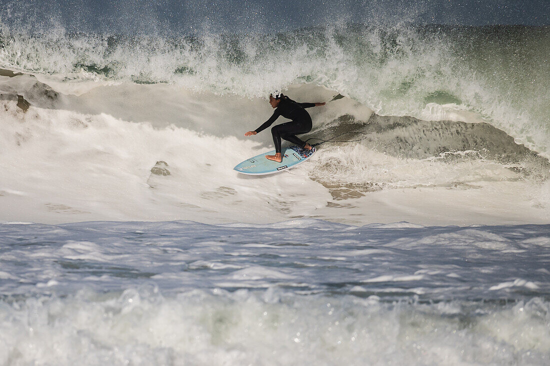 Quiksilver Festival celebrated in Capbreton, Hossegor and Seignosse, with 20 of the best surfers in the world hand-picked by Jeremy Flores to compete in south west of France.\n