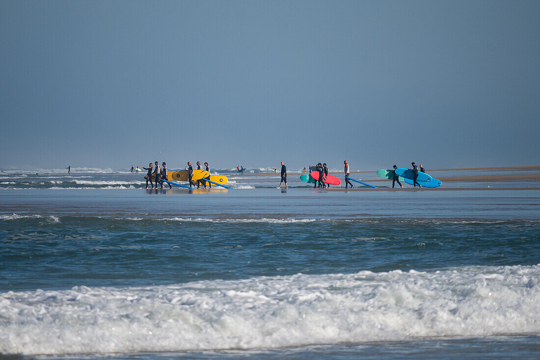 Quiksilver Festival in Capbreton, Hossegor und Seignosse, mit 20 der besten Surfer der Welt, die von Jeremy Flores ausgewählt wurden, um im Südwesten Frankreichs gegeneinander anzutreten.