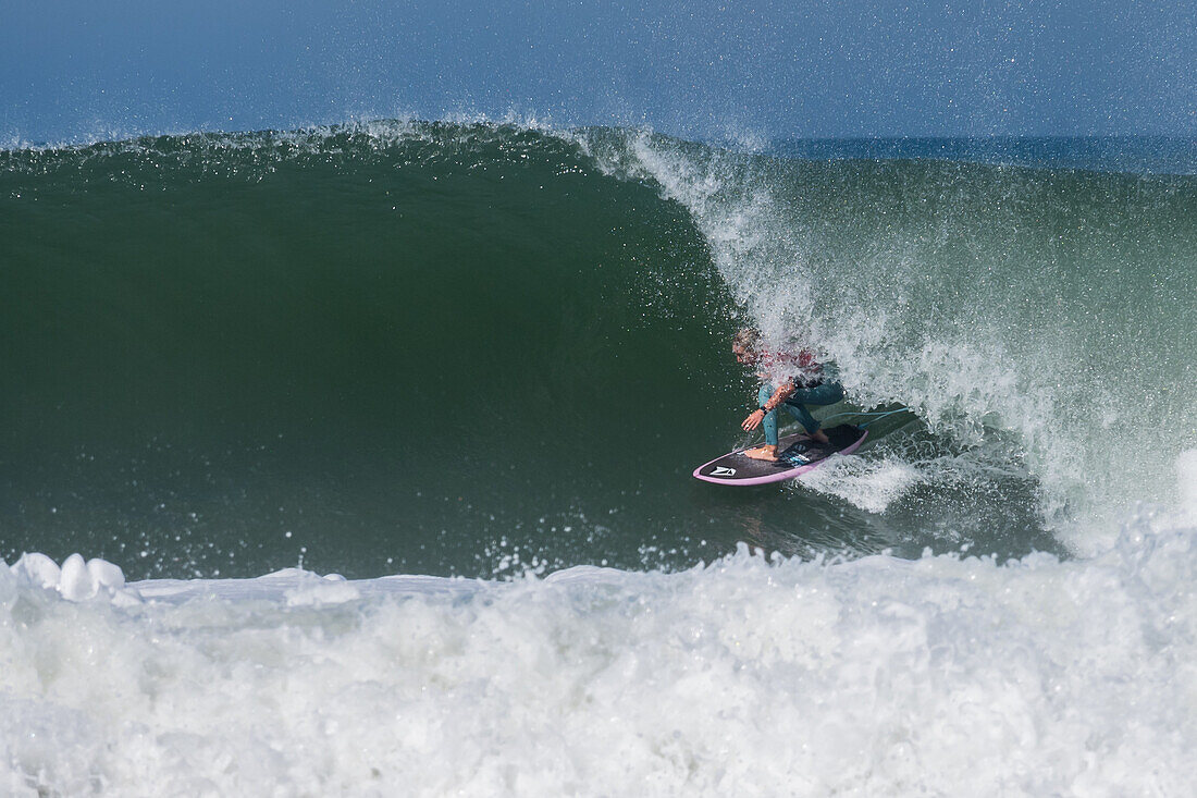 Quiksilver Festival celebrated in Capbreton, Hossegor and Seignosse, with 20 of the best surfers in the world hand-picked by Jeremy Flores to compete in south west of France.\n