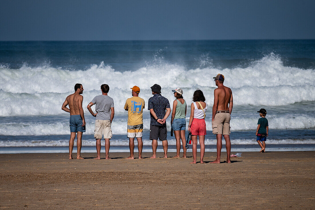 Quiksilver Festival celebrated in Capbreton, Hossegor and Seignosse, with 20 of the best surfers in the world hand-picked by Jeremy Flores to compete in south west of France.\n