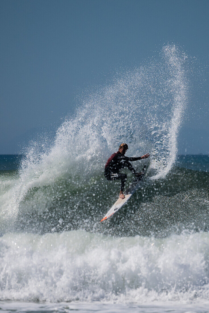 Quiksilver Festival celebrated in Capbreton, Hossegor and Seignosse, with 20 of the best surfers in the world hand-picked by Jeremy Flores to compete in south west of France.\n