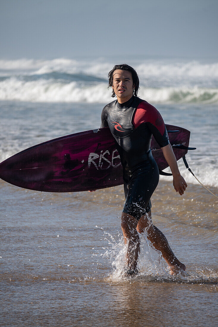 Quiksilver Festival celebrated in Capbreton, Hossegor and Seignosse, with 20 of the best surfers in the world hand-picked by Jeremy Flores to compete in south west of France.\n