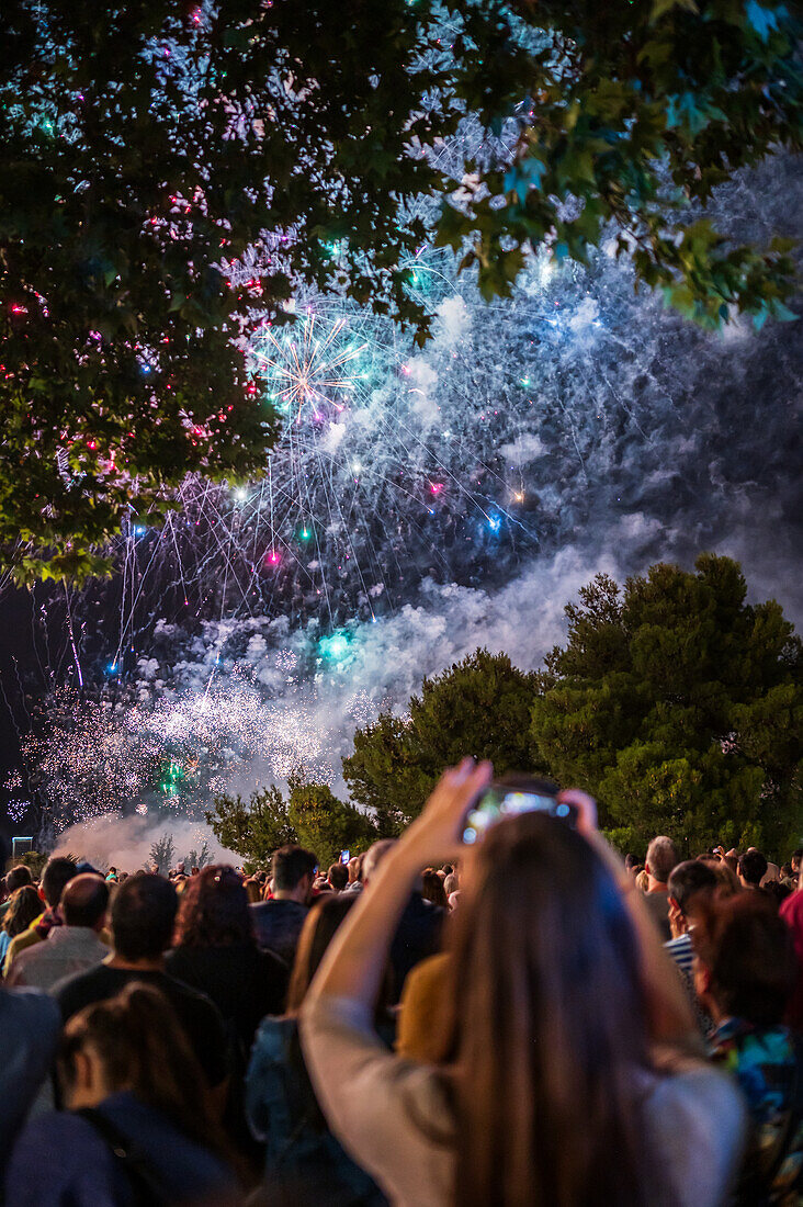 The fireworks put the finishing touch to the Fiestas del Pilar of Zaragoza, Spain\n