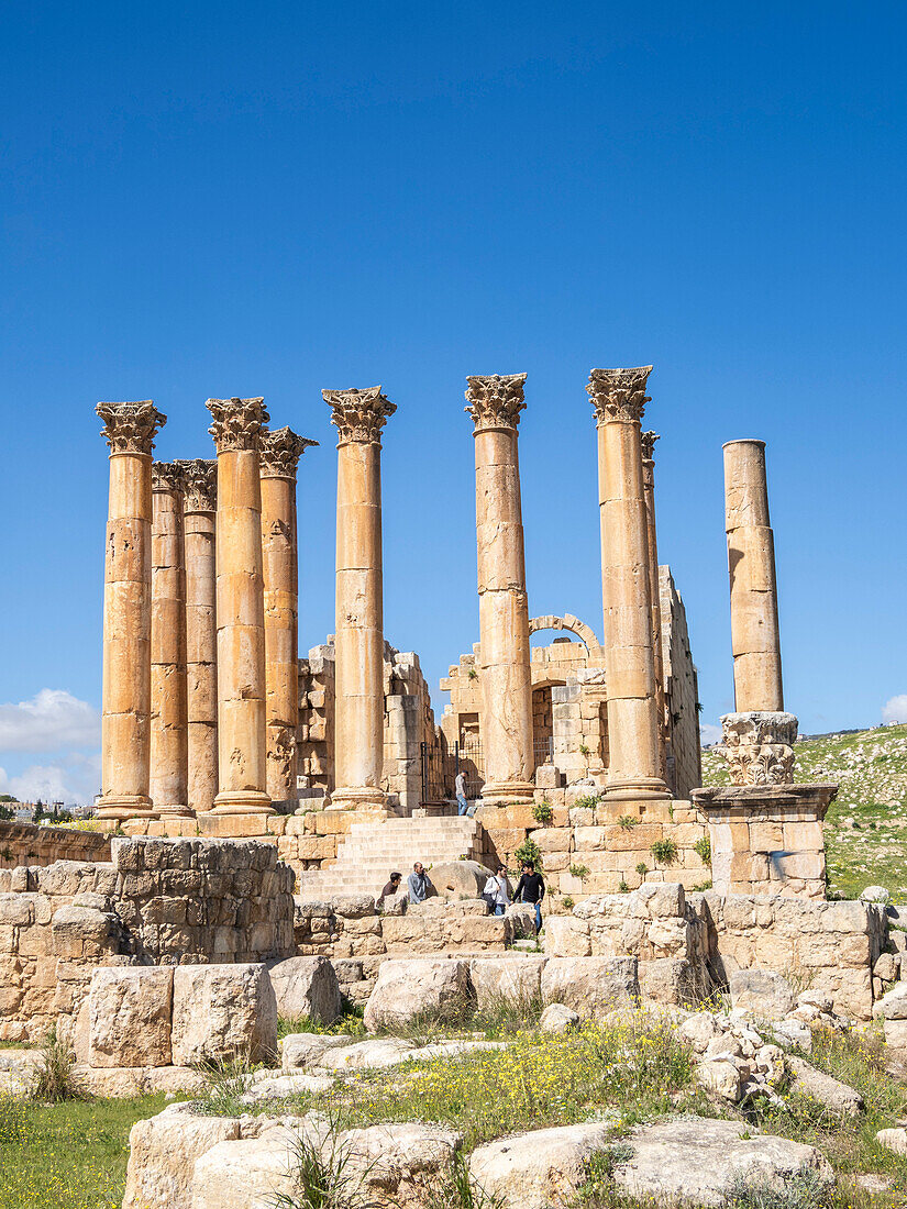 Säulen in der antiken Stadt Jerash, die vermutlich 331 v. Chr. von Alexander dem Großen gegründet wurde, Jerash, Jordanien, Naher Osten