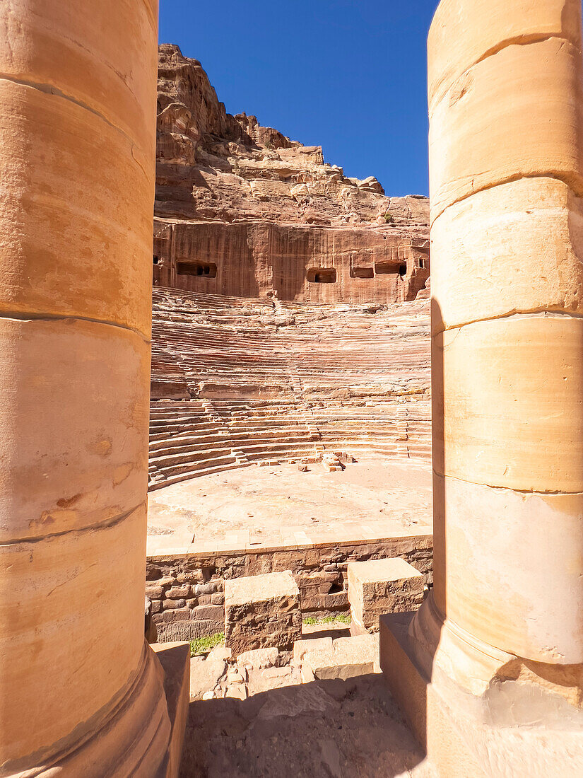 Das Theater, Archäologischer Park von Petra, UNESCO-Weltkulturerbe, eines der neuen sieben Weltwunder, Petra, Jordanien, Naher Osten