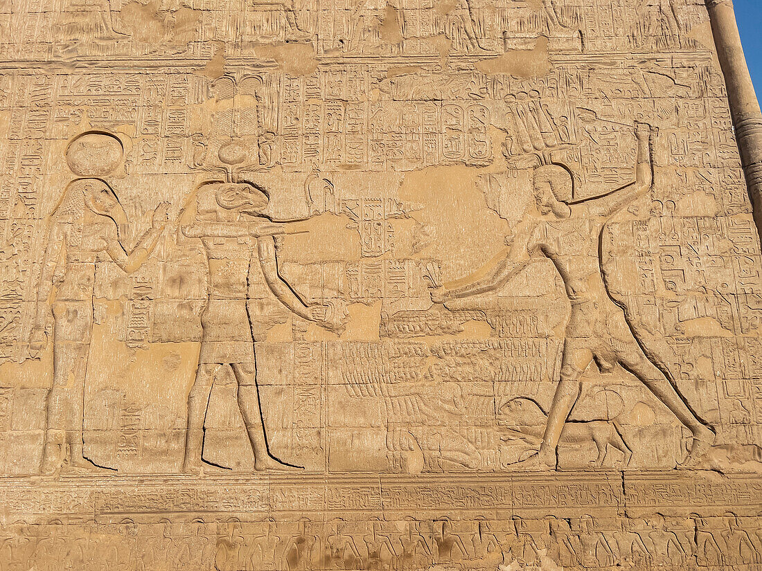 Der Hathor-Tempel, Baubeginn 54 v. Chr., Teil des Tempelkomplexes von Dendera, Dendera, Ägypten, Nordafrika, Afrika