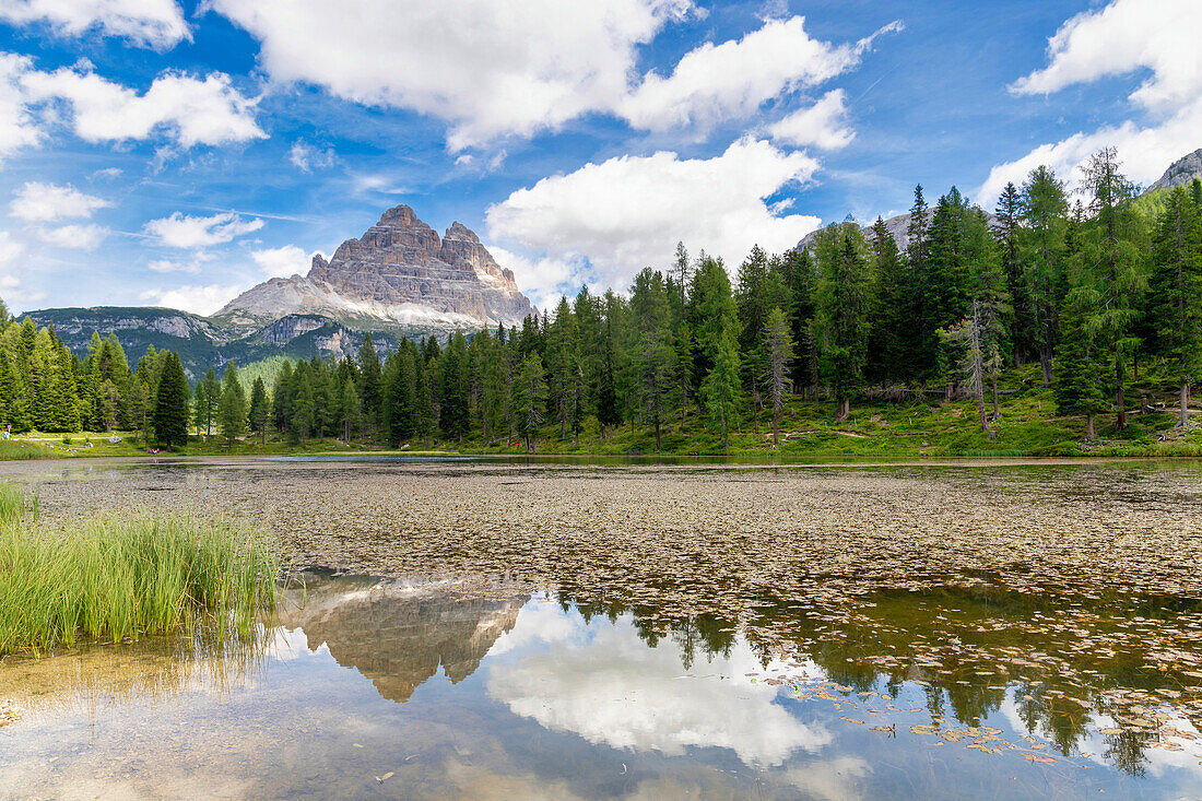 Antorno Lake, Tre Cime di Lavaredo, Belluno Dolomites, Auronzo di Cadore, Belluno District, Veneto, Italy, Europe\n