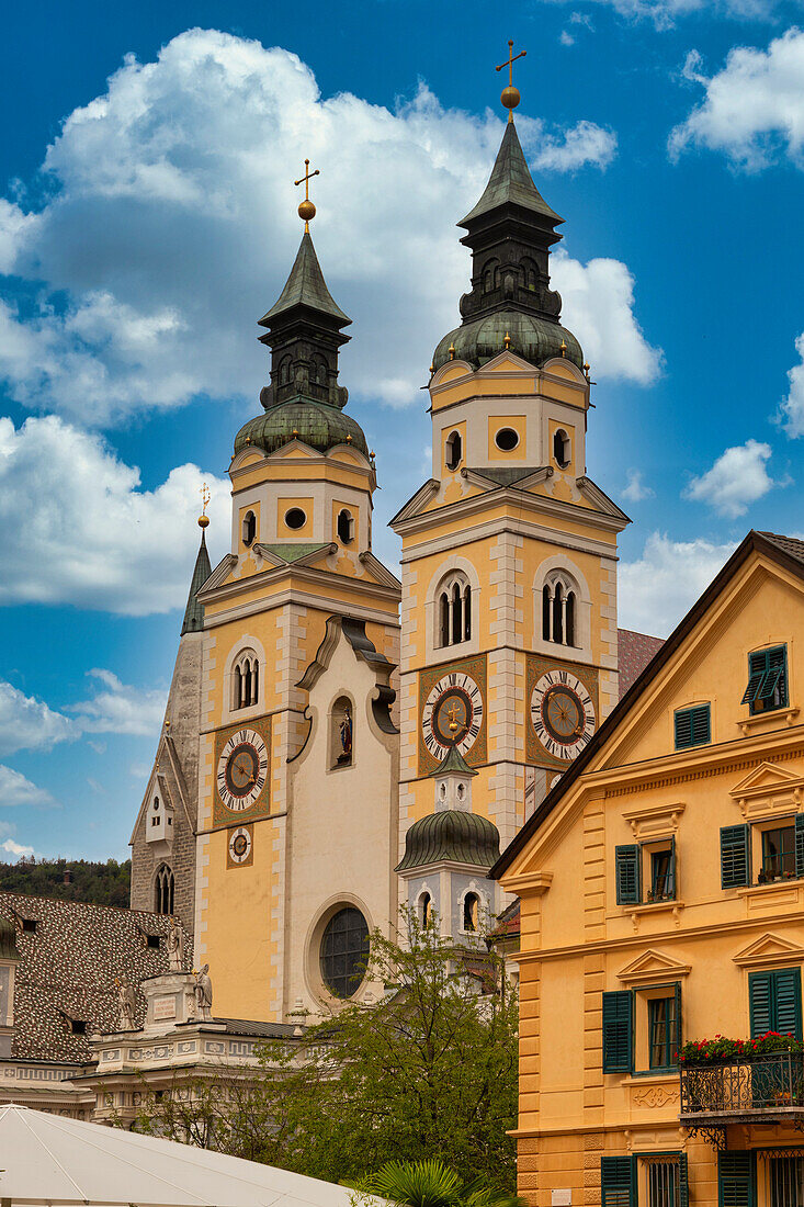 Domplatz und Barockdom, Brixen, Sudtirol (Südtirol) (Provinz Bozen), Italien, Europa