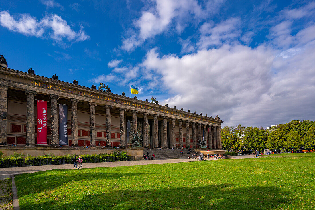View of Altes Museum, UNESCO World Heritage Site, Museum Island, Mitte, Berlin, Germany, Europe\n