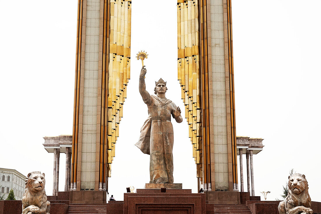 Statue of Ismail Somoni, Dushanbe, Tajikistan, Central Asia, Asia\n