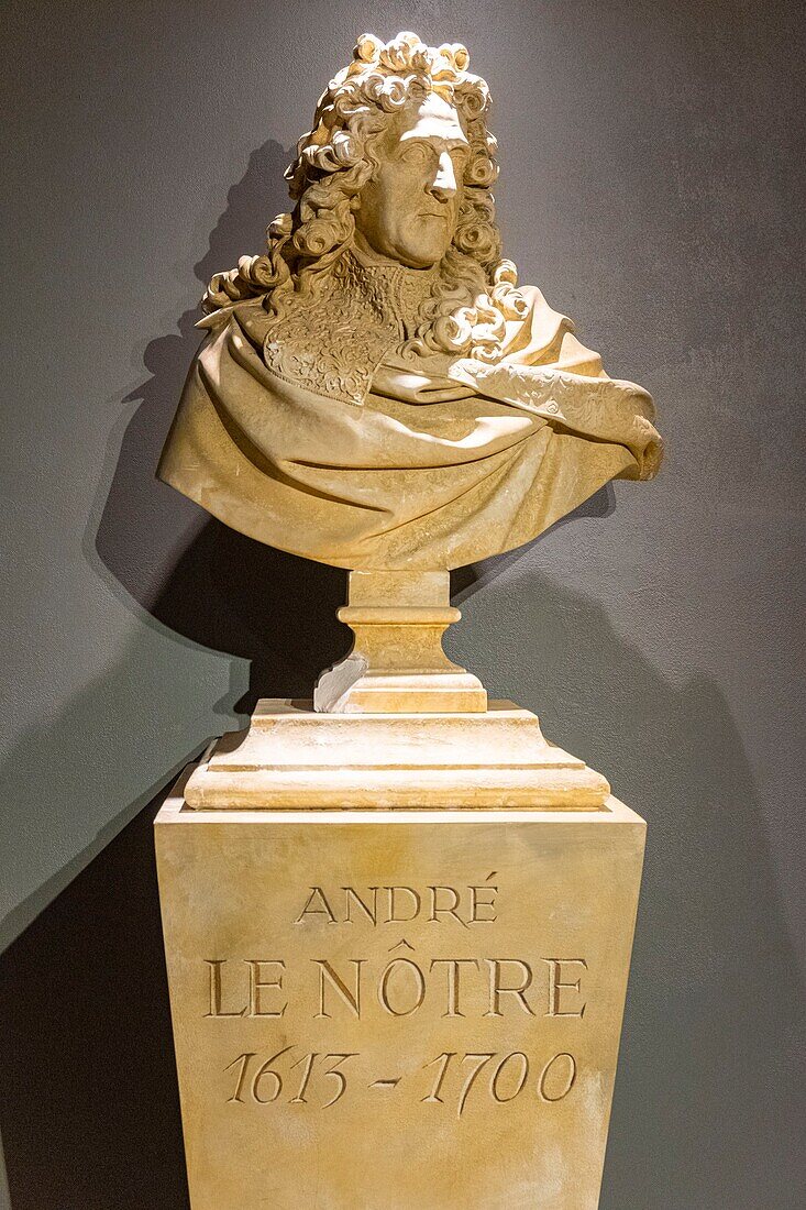 France, Seine et Marne, Maincy, the castle of Vaux le Vicomte, bust of André Le Nôtre\n