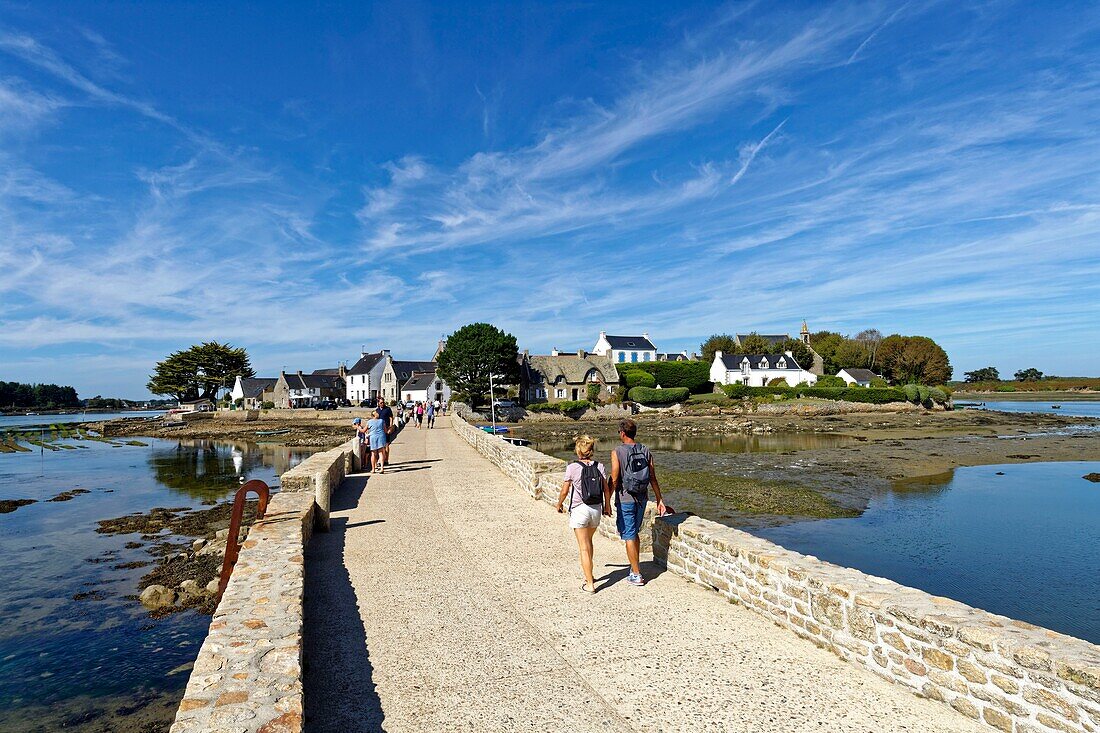 France, Morbihan, Belz, Etel river, Saint Cado island\n