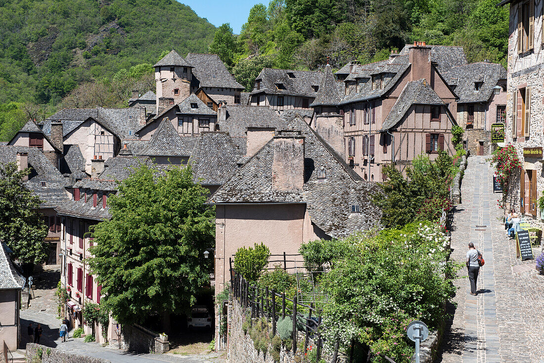 Frankreich, Aveyron, Conques, bezeichnet die schönsten Dörfer Frankreichs, Häuser