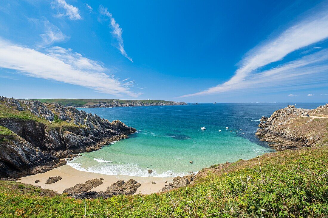 France, Finistere, Cleden-Cap-Sizun, Vorlen harbour along the GR 34 hiking trail or customs trail, Pointe du Raz in the background\n