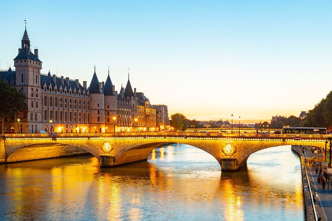 France, Paris, area listed as World Heritage by UNESCO, the Change Bridge and the Conciergerie\n