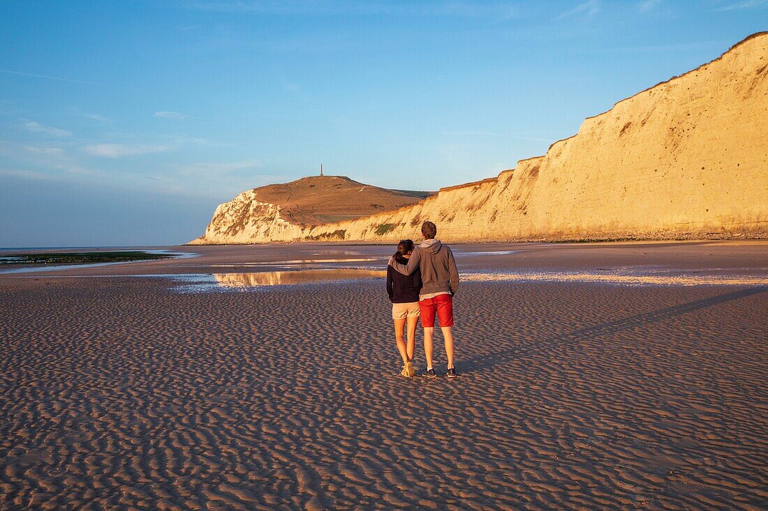 Frankreich, Pas de Calais, Cote d'Opale, Parc naturel regional des Caps et Marais d'Opale, Cap Blanc Nez, Kalksteinfelsen