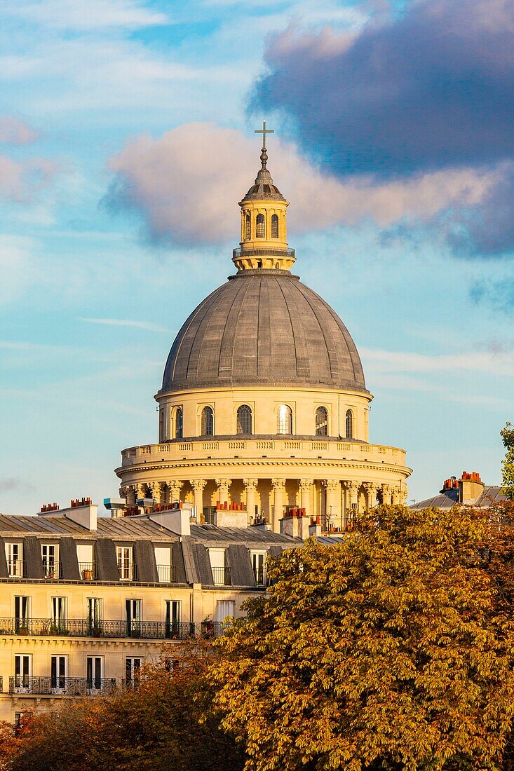 Frankreich, Paris, das Pantheon im Herbst