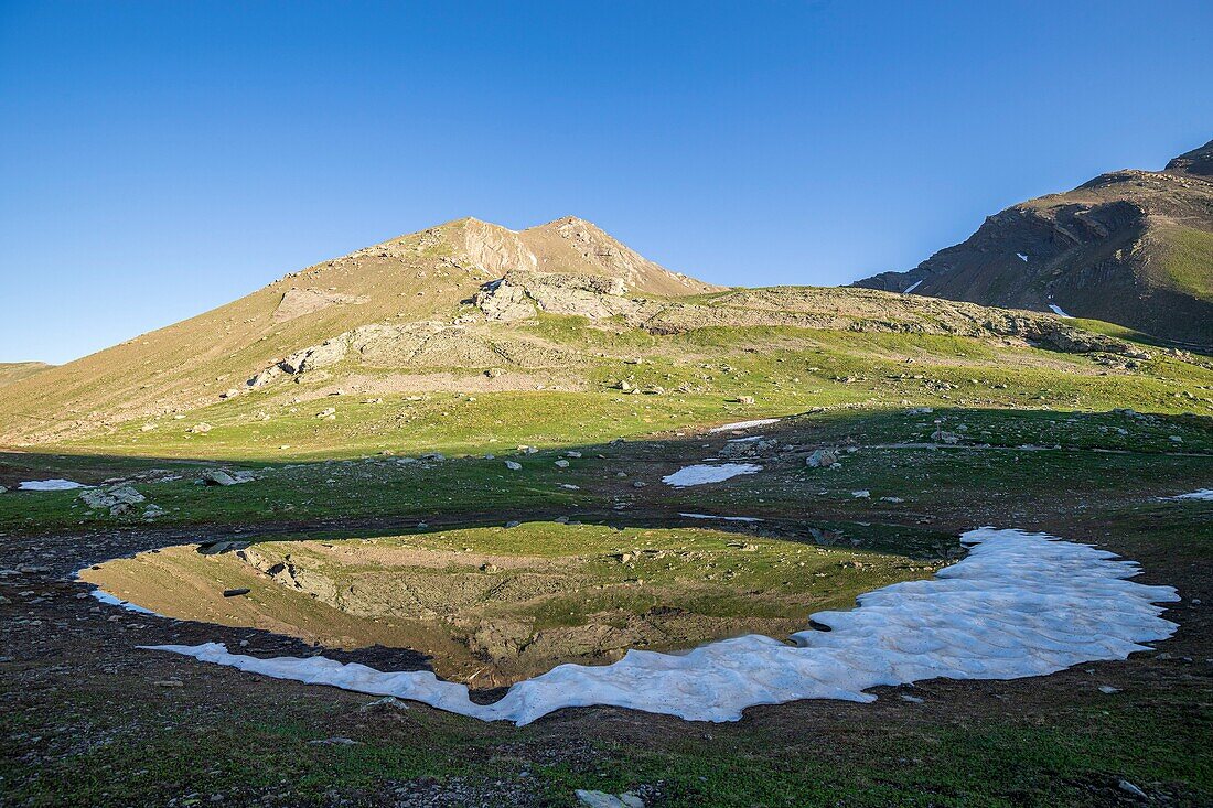 Frankreich, Hautes Alpes, Nationalpark Ecrins, Orcieres Merlette, Naturschutzgebiet des Cirque du Grand Lac des Estaris (2555m)