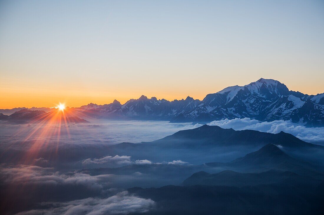 France, Haute Savoie, Chamonix Mont Blanc, Mont Blanc (4810m) at sunrise\n