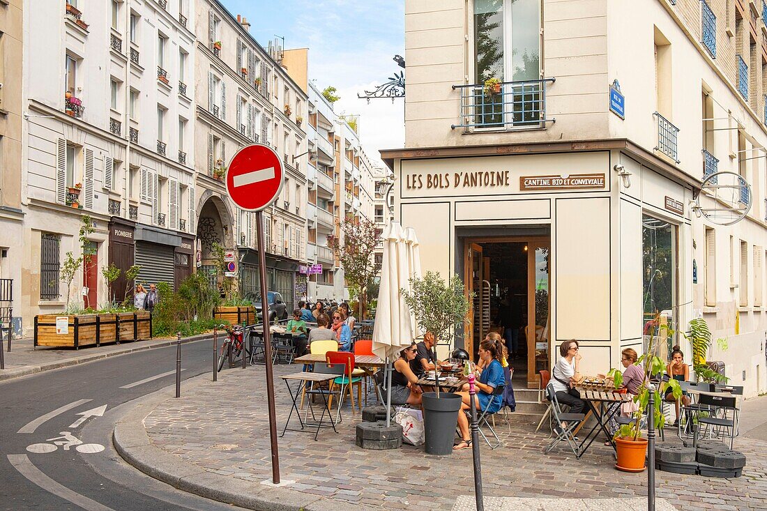 France, Paris, Belleville district, Les Bols d'Antoine restaurant\n