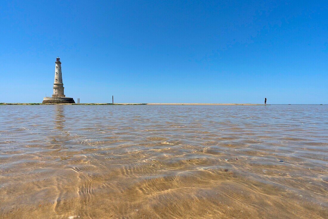 France, Gironde, Verdon-sur-Mer, rocky plateau of Cordouan, lighthouse of Cordouan, classified Historical Monuments, general view at low tide\n