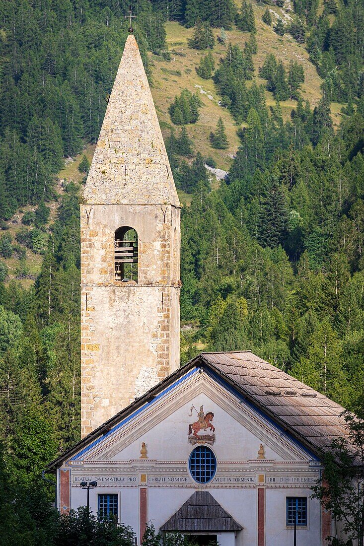 Frankreich, Alpes-Maritimes, Mercantour-Nationalpark, Tinée-Tal, Saint-Dalmas-le-Selvage, Kirchturm der Pfarrkirche Saint-Dalmas