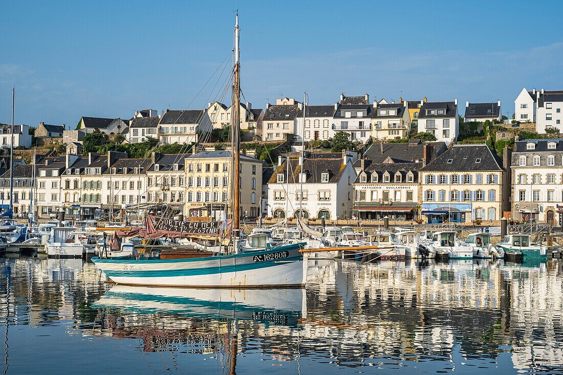 France, Finistere, Audierne, the harbour, along the GR 34 hiking trail or customs trail\n