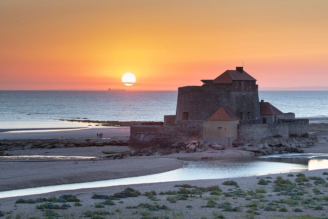 France, Pas de Calais, Ambleteuse, Fort Mahon, fort designed by Vauban\n