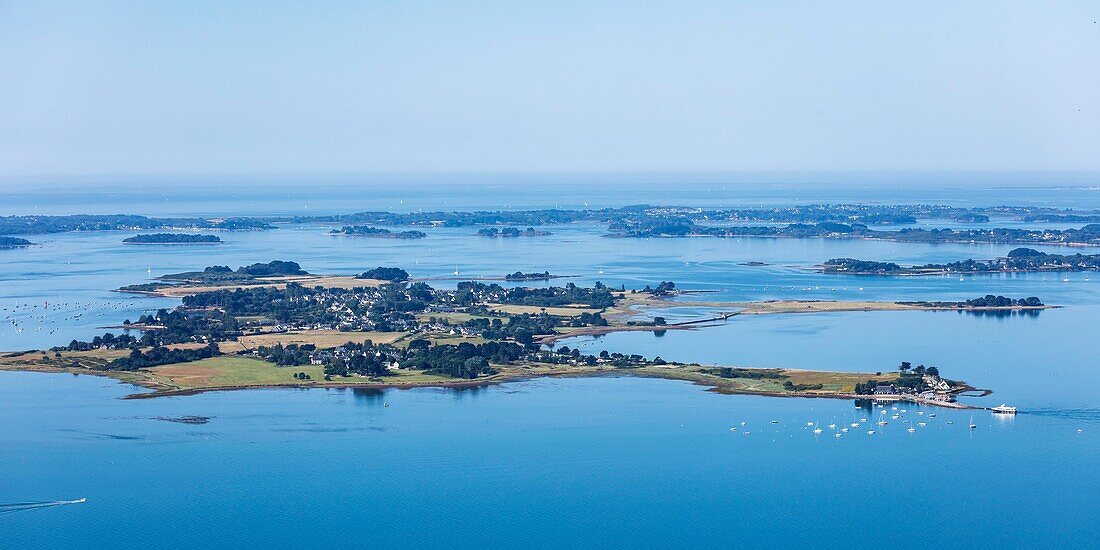 France, Morbihan, Gulf of Morbihan, Arz island (aerial view)\n