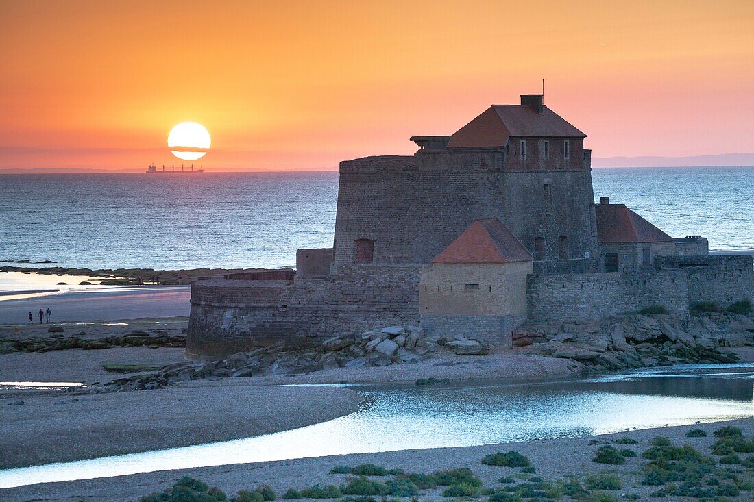 France, Pas de Calais, Ambleteuse, Fort Mahon, fort designed by Vauban\n