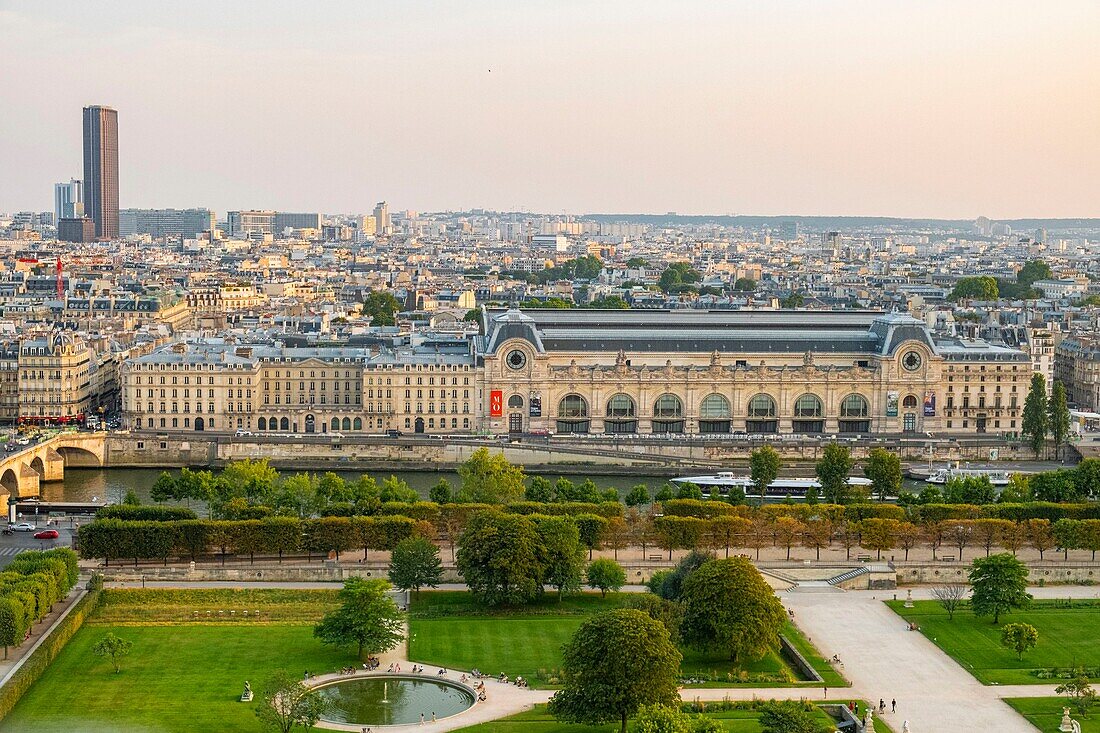 Frankreich, Paris, der Tuileriengarten, das Orsay-Museum und der Montparnasse-Turm
