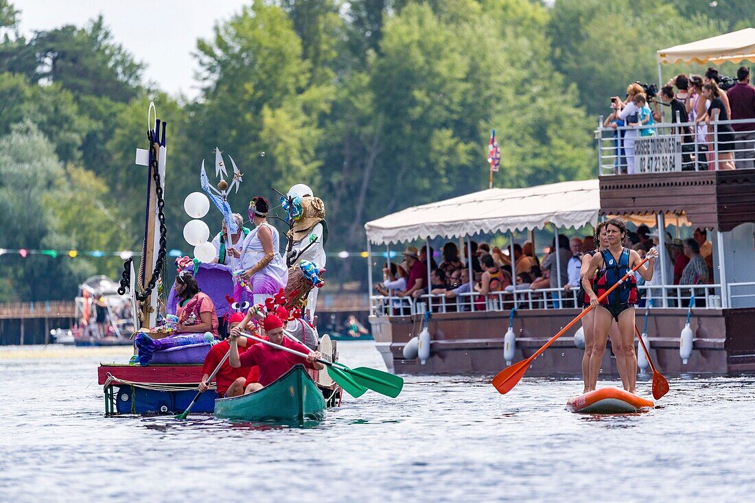 France, Indre et Loire, Cher valley, Jour de Cher, Chisseaux, river parade, popular event imagined by the Blere - Val de Cher community of communes to highlight the Cher valley and its river heritage\n