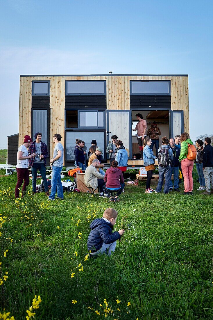 France, Finistere, Concarneau, experimentation of low-tech solutions in a tiny-house, two engineers (Pierre-Alain Leveque and Clement Chabot) built and live in a tiny-house (trailer-mounted micro-house) for test low-tech solutions\n