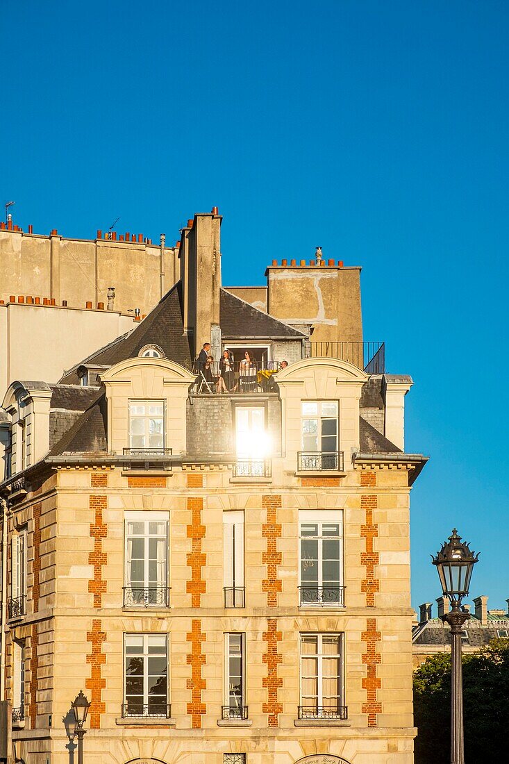 Frankreich, Paris, von der UNESCO zum Weltkulturerbe erklärtes Gebiet, Ile de la Cite, Place du Pont Neuf, alte Gebäude