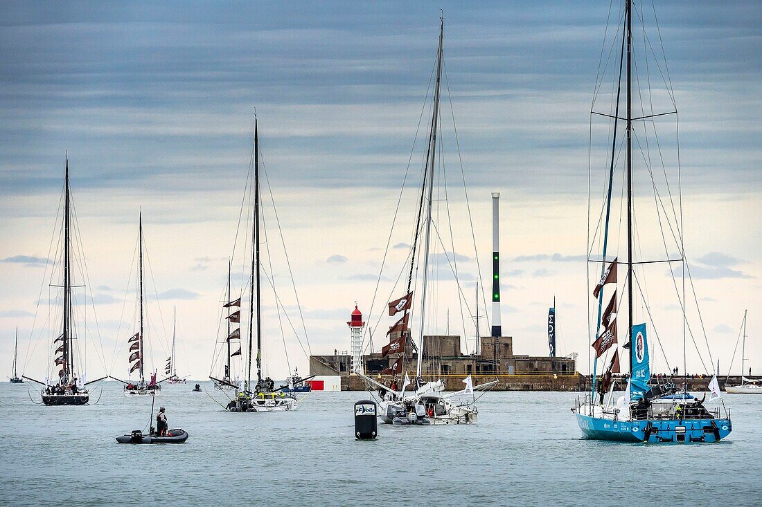 France, Seine Maritime, Le Havre, Transat Jacques Vabre, Boats en route to the start line\n