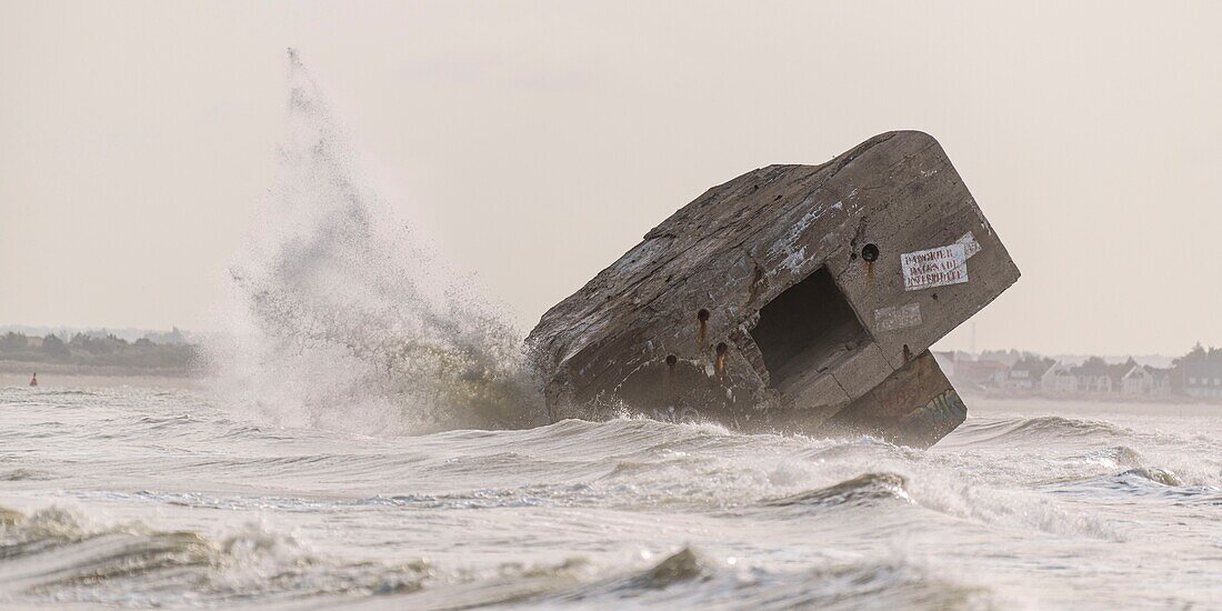 France, Somme, Bay of Somme, Le Hourdel, The blockhouse of Hourdel on which the waves come to shatter\n