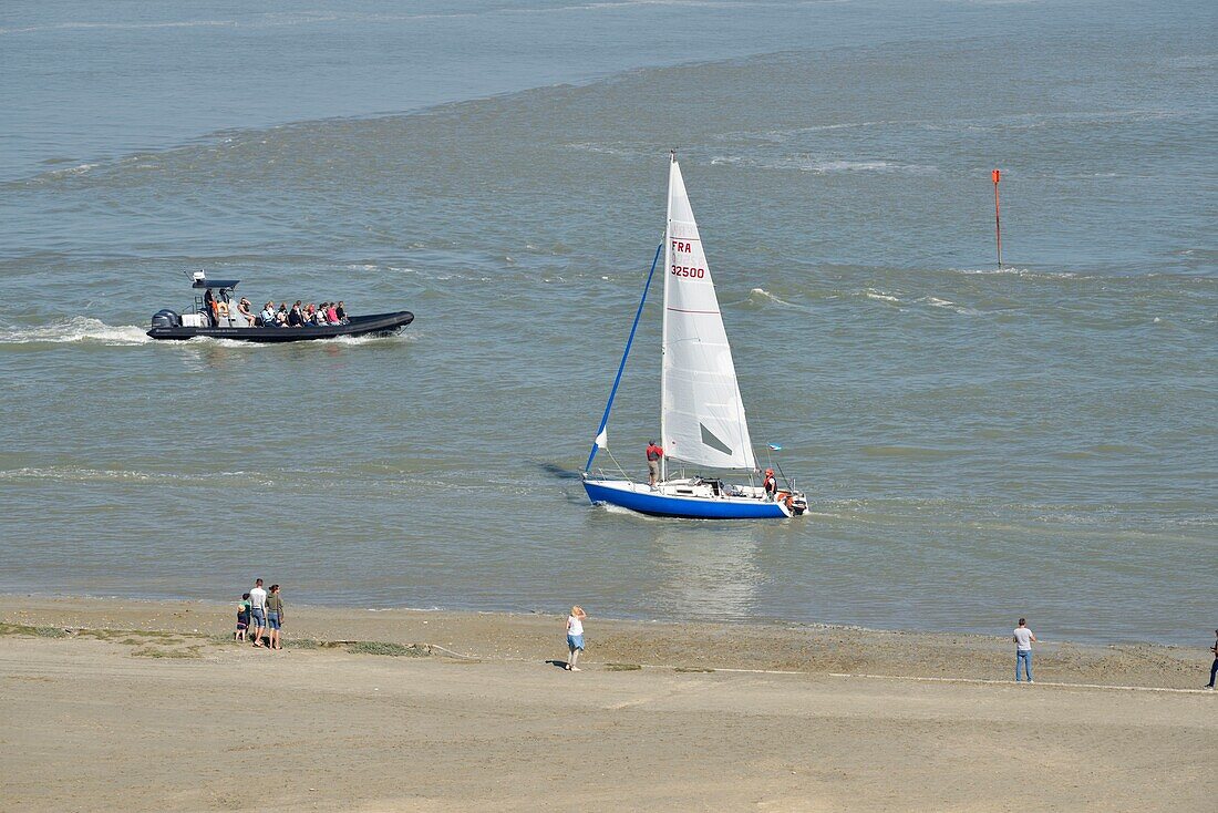 Frankreich, Somme, Bucht von Somme, Saint Valery sur Somme, Blick auf die Bucht von Somme von den Türmen Guillaume und Porte du haut