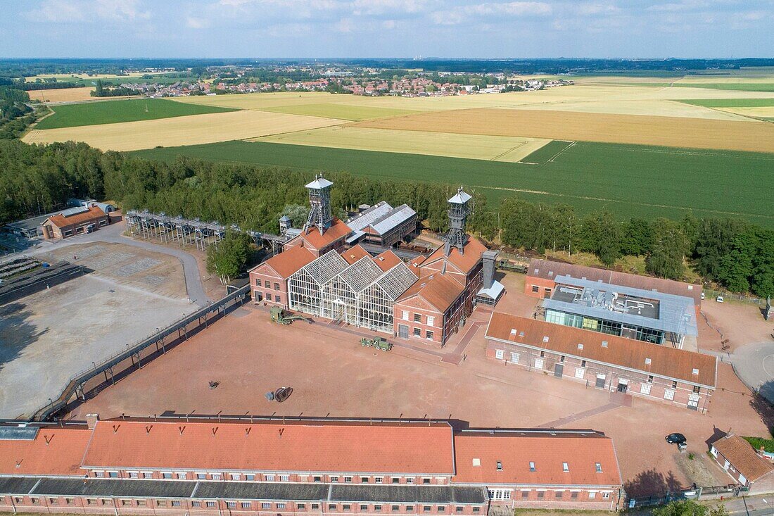 Frankreich, Nord, Lewarde, Historisches Zentrum des Bergbaus, von der UNESCO zum Weltkulturerbe erklärt, La Fosse Delloye in Lewarde, Historisches Zentrum des Bergbaus (Luftaufnahme)