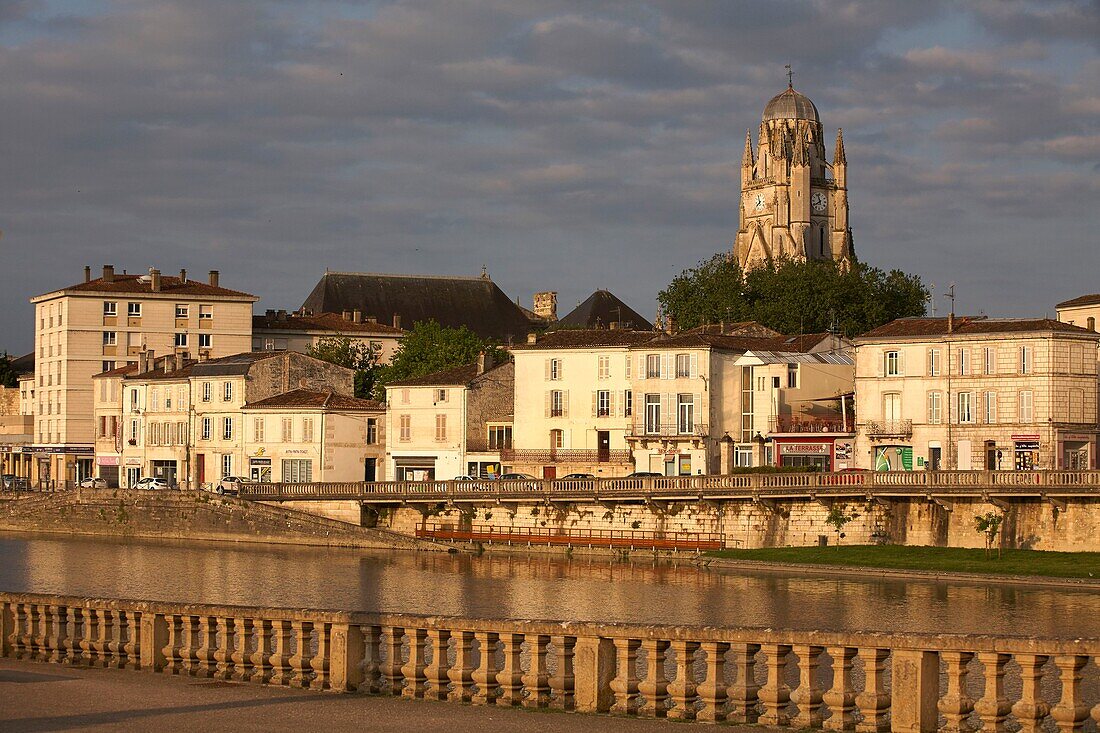 France, Charente Maritime, Saintonge region, Saintes, view of the town from the banks of the Charente river, cathedral Saint Peter in the background\n