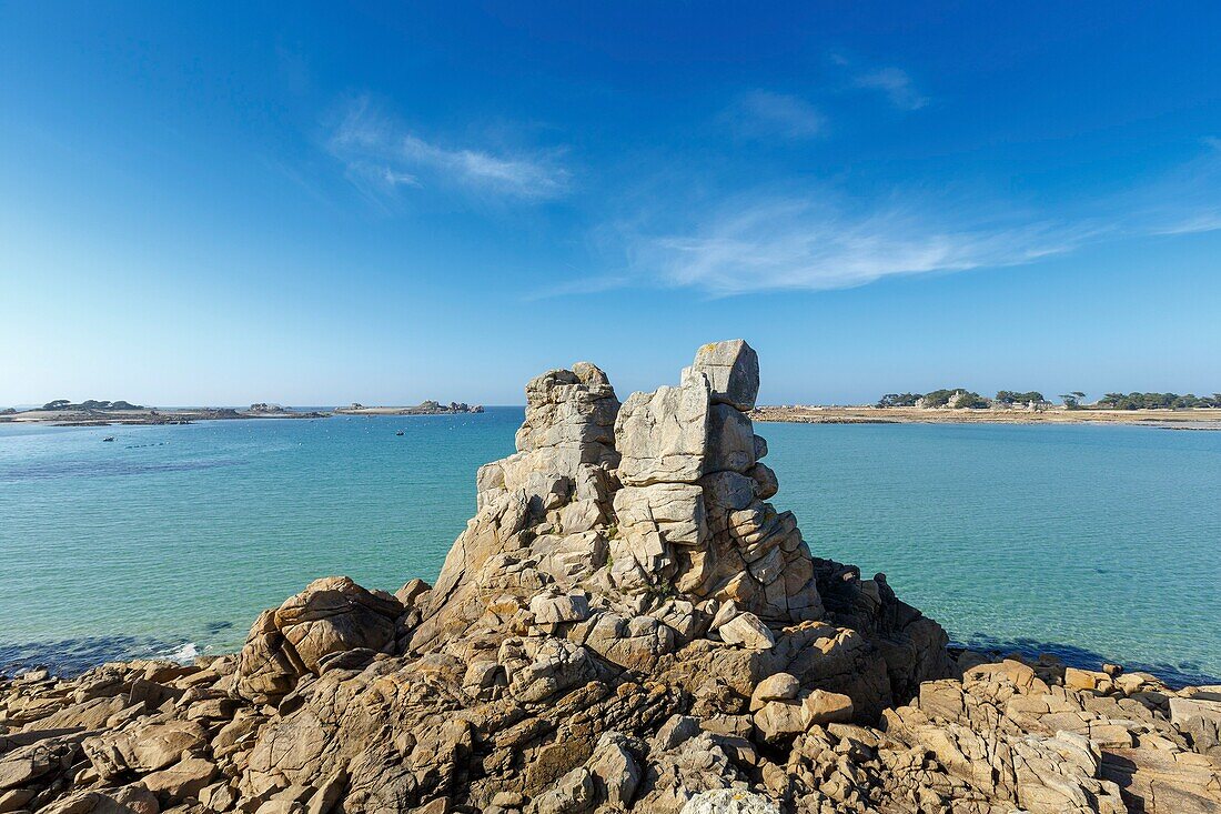 France, Cotes d'Armor, Plougrescant, on the GR 34 hiking trail, Pointe du Chateau and Pors Hir\n