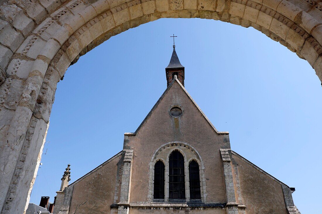 Frankreich, Eure et Loir, Chartres, Rue Collin d Harleville, die alte Kirche Sainte Foy, Chevet aus dem 15. Jahrhundert, Tor aus dem 12.