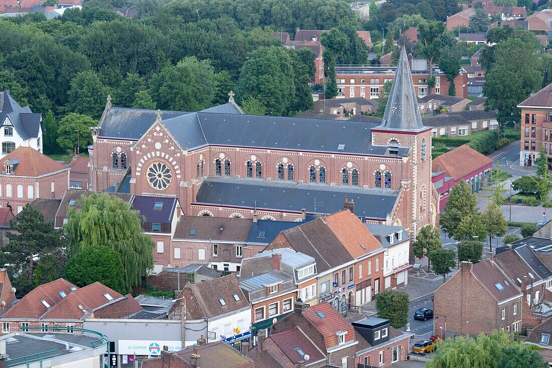 Frankreich, Nord, Roncq, Kirche Saint Piat (Luftbild)