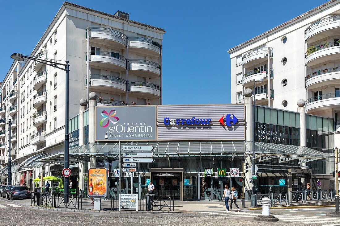 Frankreich, Yvelines, Montigny le Bretonneux, Avenue Gustave Eiffel, Espace Saint-Quentin