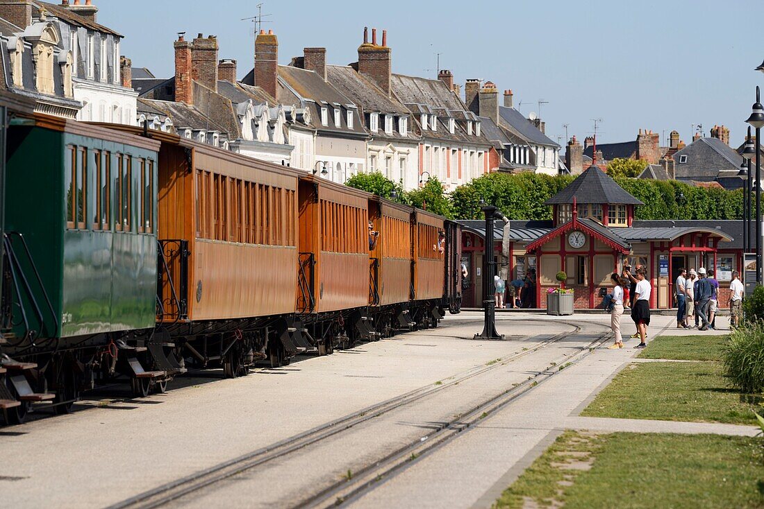 France, Somme, Saint Valery sur Somme, tourist train of the Bay of Somme at the station\n